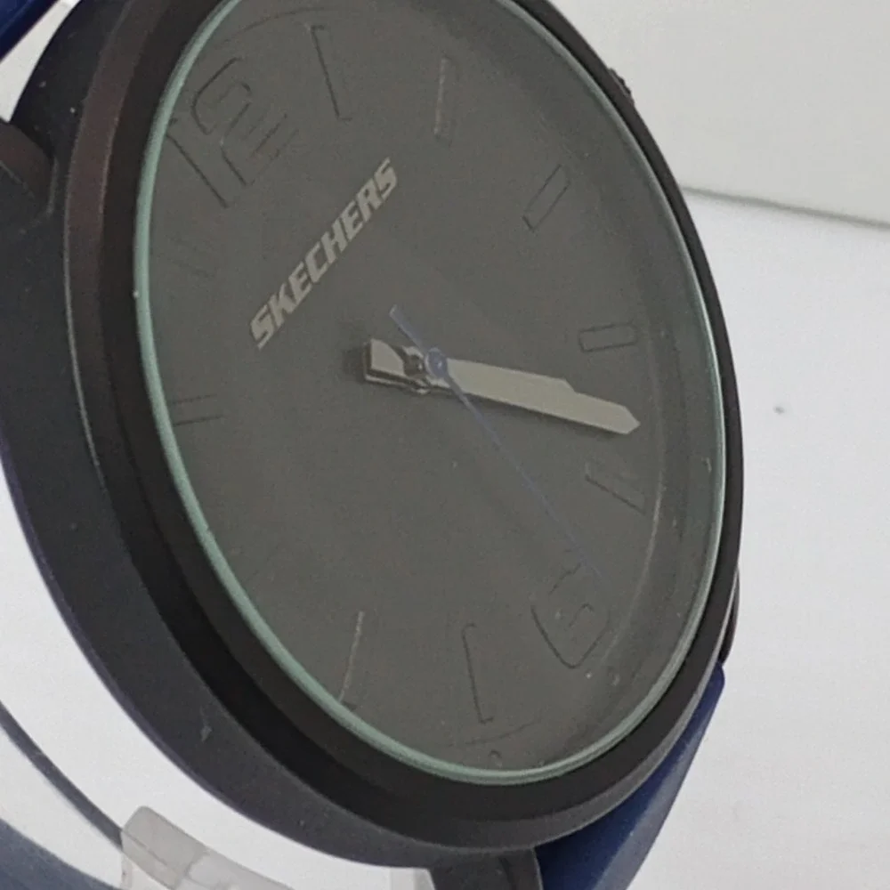 Skechers SR5122W Men 46mm Black & Blue Silicone Watch Japan Movement New Battery